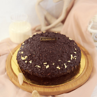 Dark Rocher Cake Pie