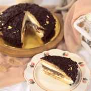 Dark Rocher Cake Pie