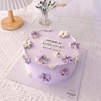 Best Minimalist Cake Bakers in Angeles City - Laquatsa